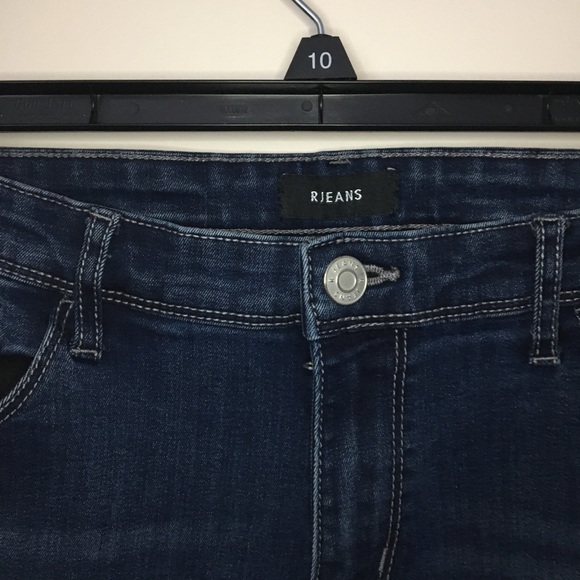 Dark Wash, RJeans, Size 32 - Picture 6 of 8